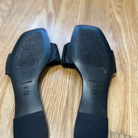 Reformation Marcella Ruched Flat Slide in Black Size 5.5 - Picture 6 of 6